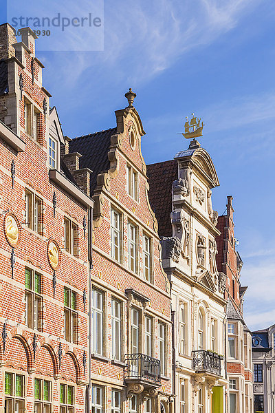 Belgien  Gent  Altstadt  Korenlei  historische Häuserzeile