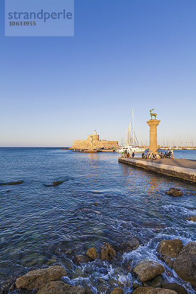 Griechenland  Rhodos  Hafeneinfahrt Mandraki