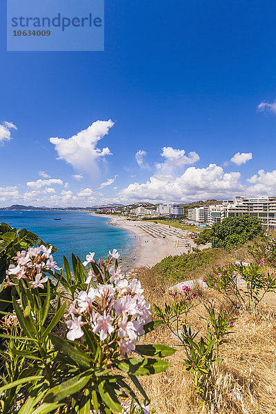 Griechenland  Dodekanes  Rhodos  Kallithea  Bucht von Kallithea  Hotels am Strand