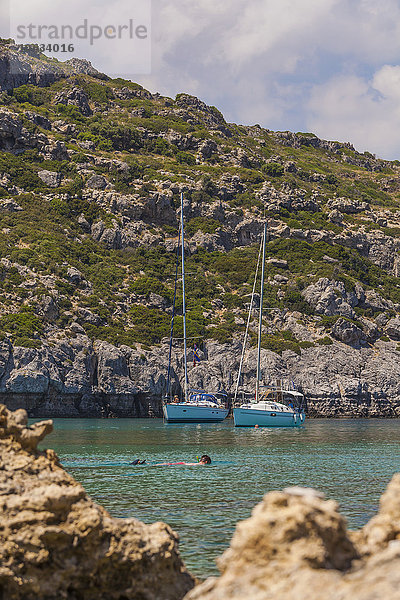Griechenland  Dodekanes  Rhodos  Anthony-Quinn-Bay  Segelboote