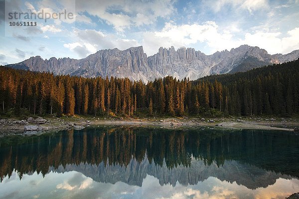 Gebirge  Latemar mit Karersee  Südtirol  Italien  Europa