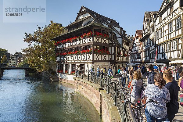 Quai des Moulins an der Ill  Petite France  Straßburg  Département Bas-Rhin  Elsass  Frankreich  Europa