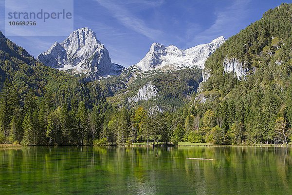 Schiederweiher  vor den Bergen Spitzmauer und Großer Priel  Hinterstoder  Totes Gebirge  Oberösterreich  Österreich  Europa