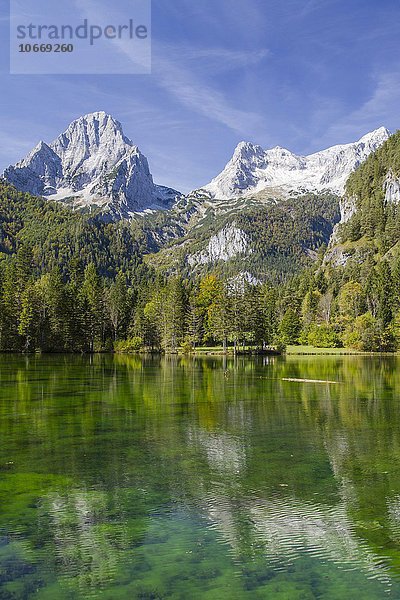 Schiederweiher  vor den Bergen Spitzmauer und Großer Priel  Hinterstoder  Totes Gebirge  Oberösterreich  Österreich  Europa