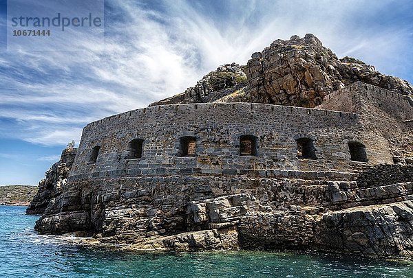Festung auf der unbewohnten griechischen Insel Spinalonga oder Kalydon  Golf von Mirabello  Kreta  Griechenland  Europa