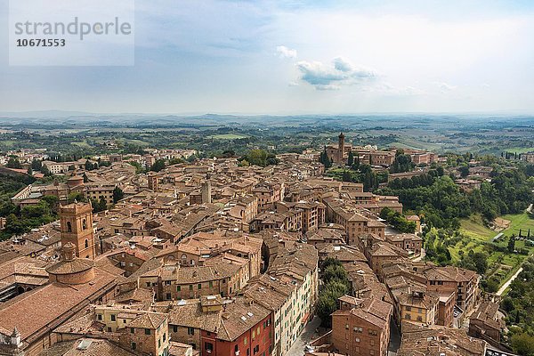 Ausblick über Altstadt  Siena  Toskana  Italien  Europa