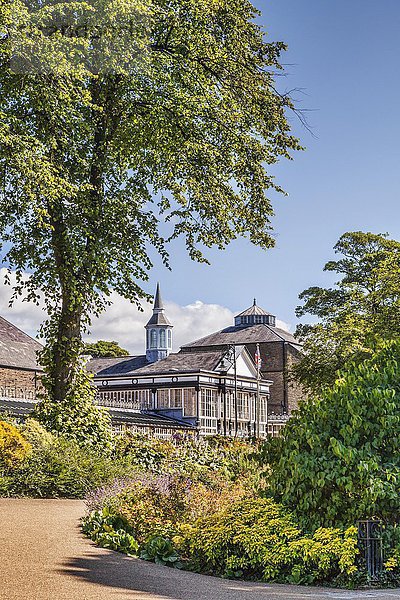 Buxton Pavilion Gardens  Buxton  Derbyshire  England  Großbritannien  Europa