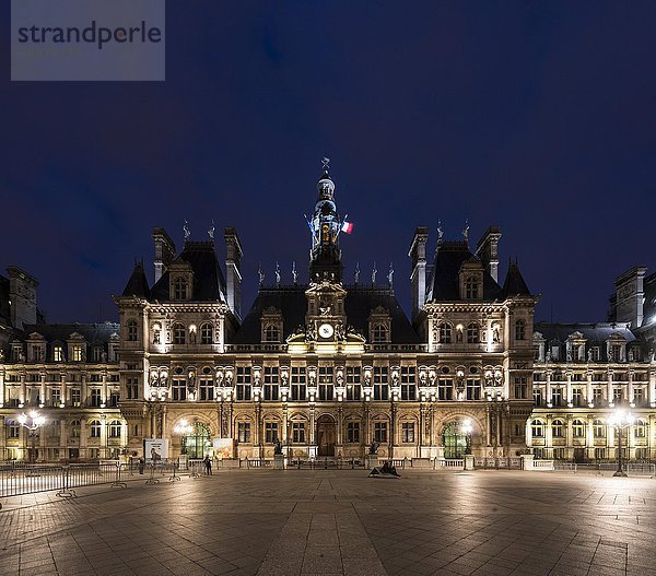 Rathaus  Nachtaufnahme  Paris  Île-de-France  Frankreich  Europa