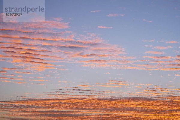 Wolkenhimmel bei Sonnenuntergang  La Gomera  Kanarische Inseln  Kanaren  Spanien  Europa