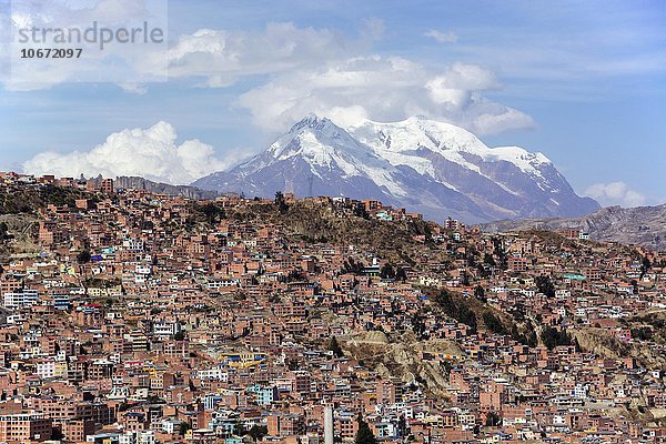 Armensiedlungen  dahinter Berg Illimani  La Paz  Bolivien  Südamerika