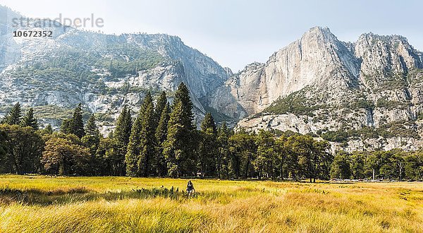 Yosemite Valley im Herbst  Yosemite-Nationalpark  UNESO Weltnaturerbe  Kalifornien  USA  Nordamerika