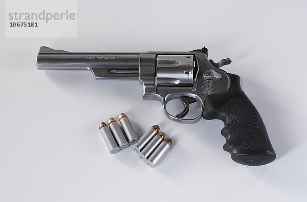 Pistole  Handfeuerwaffe  44 Magnum  Smith & Wesson  Double Action