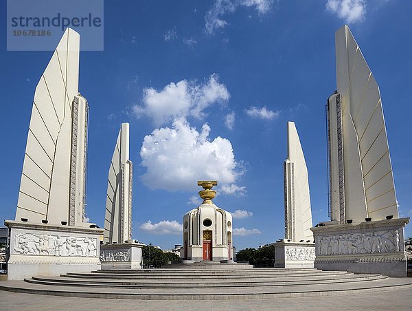 Demokratiedenkmal  Demokratie-Denkmal  Democracy-Monument  Bangkok  Thailand  Asien
