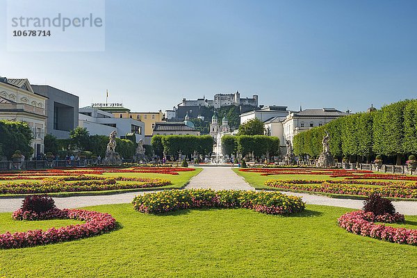 Festung Hohensalzburg und Mirabellgarten  Salzburg  Österreich  Europa