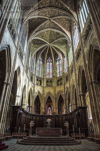 Innenansicht  Kathedrale Saint-André  Bordeaux  Frankreich  Europa