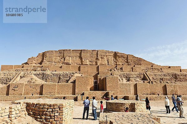 Mittel-elamitische Residenzstadt mit Zikkurat  mesopotamischer Tempelturm  Tschogha Zanbil  antik Dur-Untasch  UNESCO Weltkulturerbe  Provinz Chuzestan  Iran