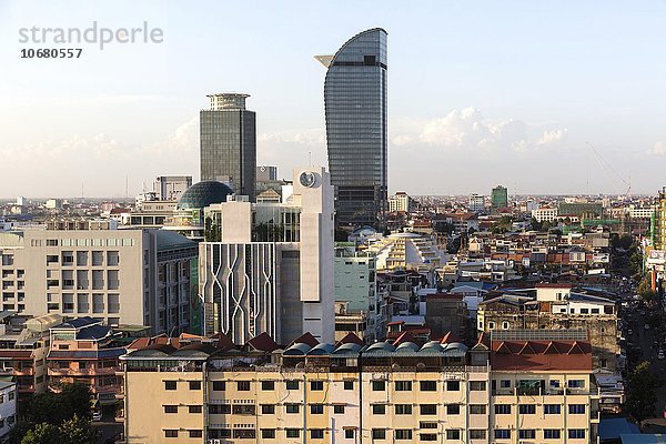 Stadtansicht vom Town View Hotel mit Canadia Bank und Vattanac Capital Tower  188 m  Zentral Markt  Phnom Penh  Kambodscha  Asien