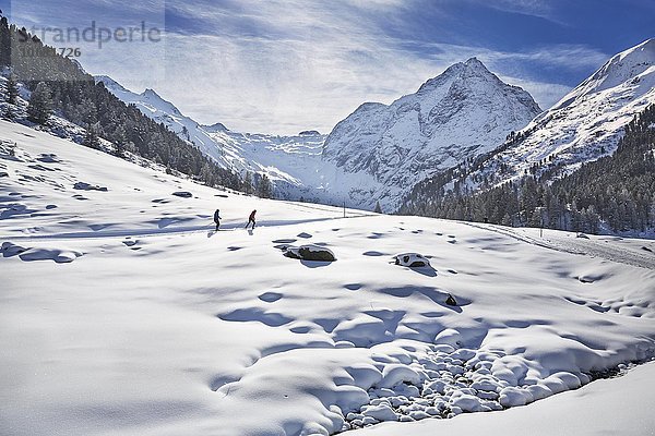 Langläufer  Langlaufen  Seilrain  Sellraintal  Sellraintal  Stubaier Alpen  Tirol  Österreich  Europa