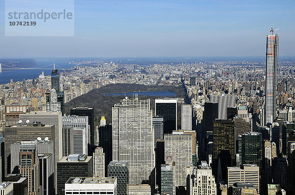 USA  New York  Stadtbild von Manhattan vom Empire State Building aus gesehen