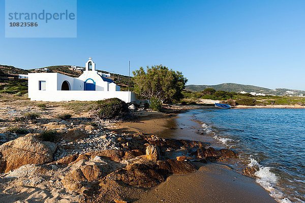 Agios Georgios Kirche am Strand von Antiparos  Kykladen  Ägäis  Griechenland