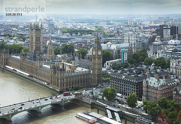 Luftaufnahme des Londoner Stadtbildes  Middlesex  Großbritannien