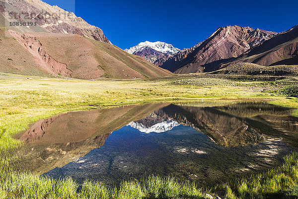 Aconcagua  mit 6961 m der höchste Berg der Anden  Aconcagua Provincial Park  Provinz Mendoza  Argentinien  Südamerika