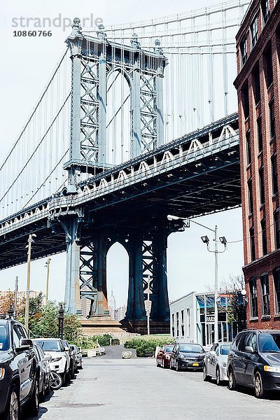 Straßenansicht der Manhattan Bridge  New York  USA