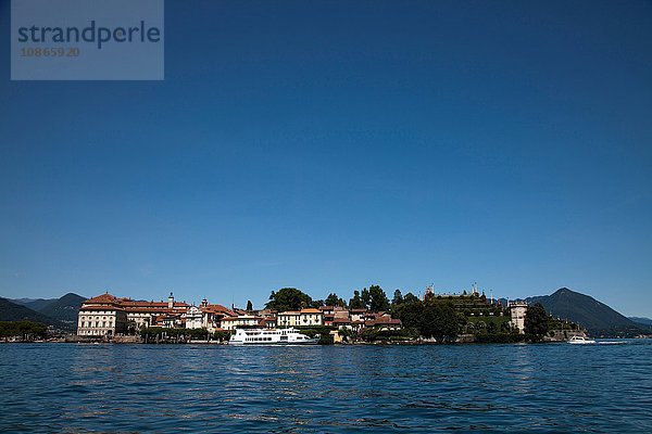 Schiff hat im Stadthafen angedockt