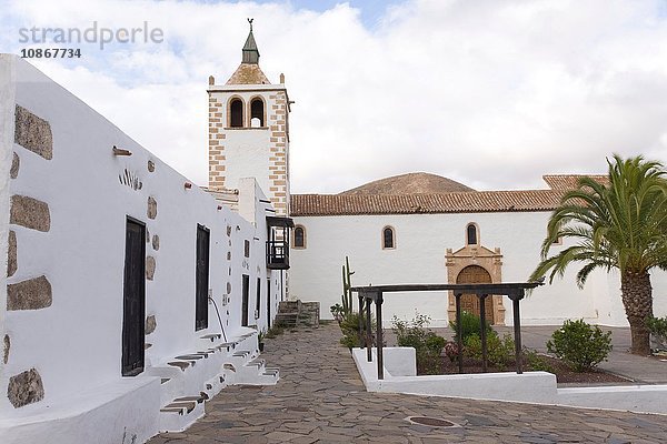 Kirche Santa Maria de Betancuria  Betancuria  Fuerteventura  Kanarische Inseln  Spanien