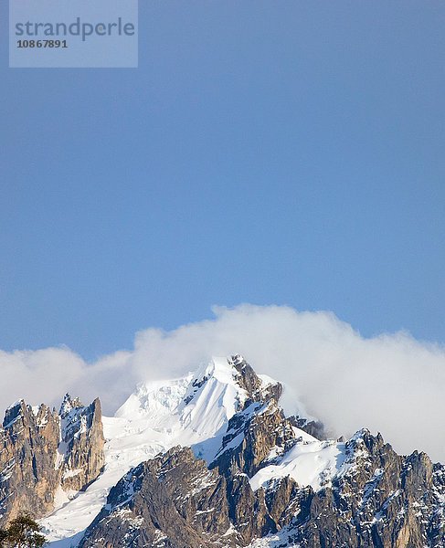 Blick auf die Schneekappe bei Cochayoq  Anden  Peru