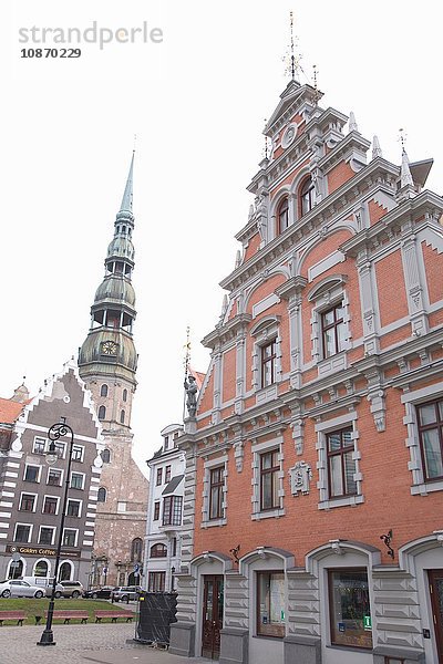 Haus der Mitesser und St. Peters Kirche  Riga  Lettland