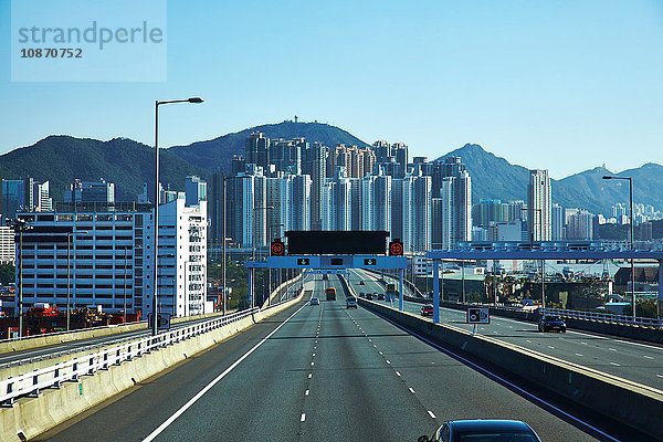 Autobahnen und Hochhäuser  Hongkong  China
