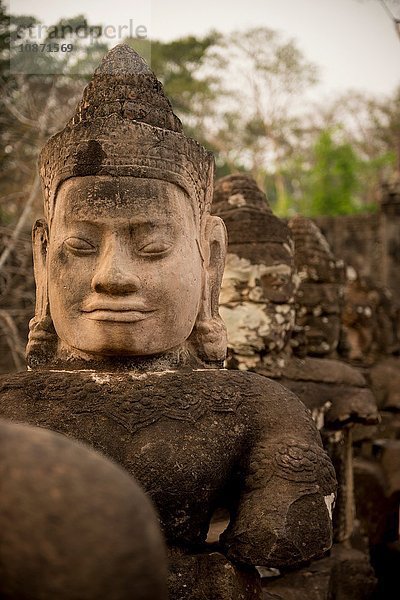 Gesichter von Deva und Asura  Südtor  Angkor Thom  Angkor  Siem Reap  Kambodscha  Indochina  Asien