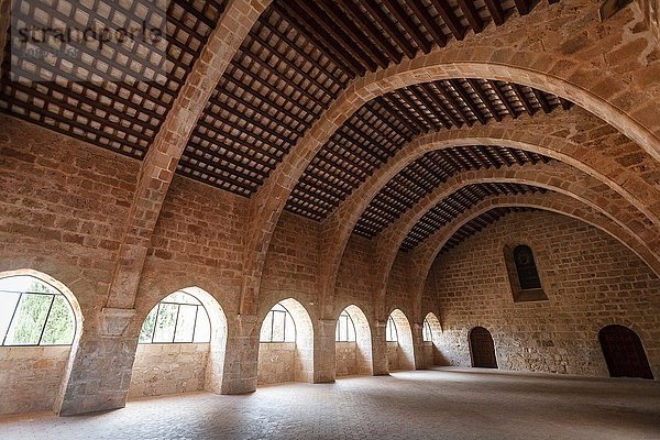 Ehemaliger Schlafsaal  Zisterzienserkloster  Santes Creus  Aiguamurcia  Katalonien  Spanien