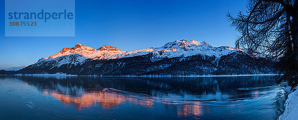 Winterlandschaft  Engadin  Schweiz  Panoramablick
