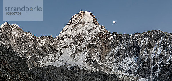 Nepal  Himalaya  Solo Khumbu  Ama Dablam South West Ridge