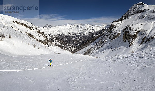 Frankreich  Hautes Alpes  Ecrins Nationalpark  Archinard  La Coupa  Skibergsteigen