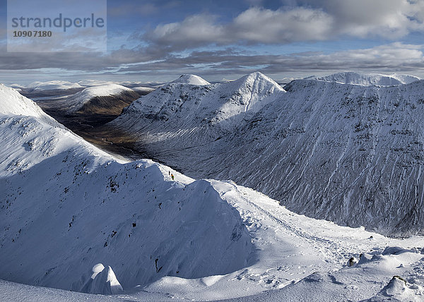 Schottland  Glencoe  Buachaille Etive Beag  Stob Dubh  Bergsteigen im Winter