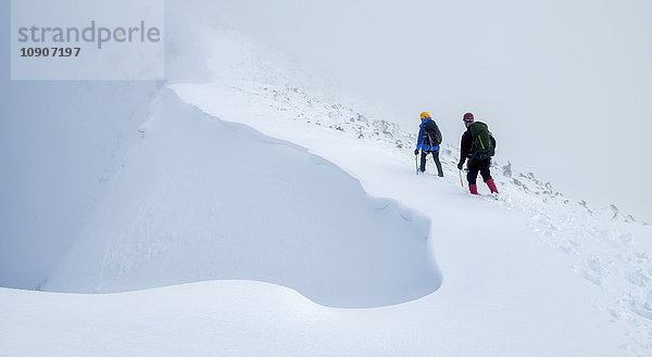 Schottland  Glencoe  Beinn a'Bheithir  Bergsteigen im Winter