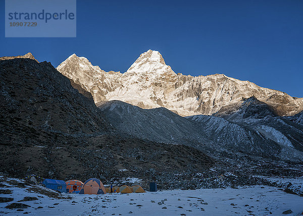 Nepal  Himalaya  Solo Khumbu  Everest-Region Ama Dabla  Basislager