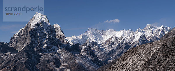 Nepal  Himalaya  Solo Khumbu  Everest-Region Ama Dablam  Berglandschaft