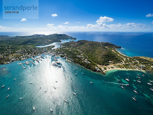 Westindien  Antigua und Barbuda  Antigua  Luftbild  Englischer Hafen und Windward Bay