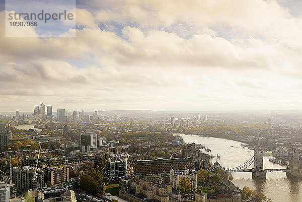 UK  London  cityscape with River Thames  Tower Bridge and Tower of London
