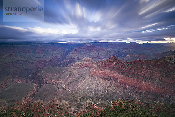 USA  Arizona  Blick auf den Grand Canyon Nationalpark bei Sonnenaufgang
