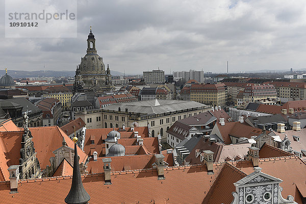 Deutschland  Sachsen  Dresden  Altstadt  Blick zur Frauenkirche