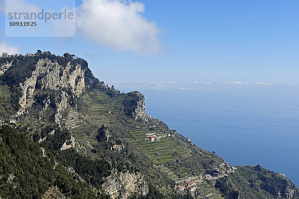 Italien  Kampanien  Blick vom Sentiero degli Dei  Küste von Amalfi