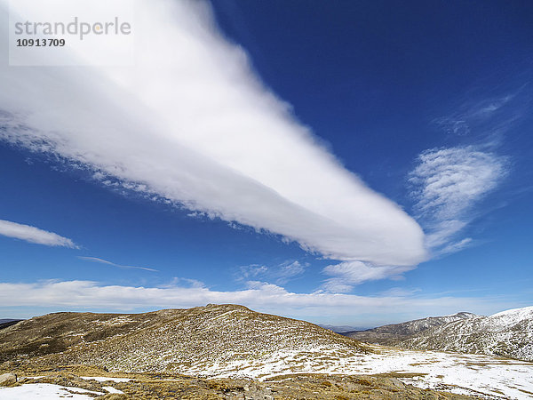 Spanien  Sierra de Gredos  Wolken über Berglandschaft