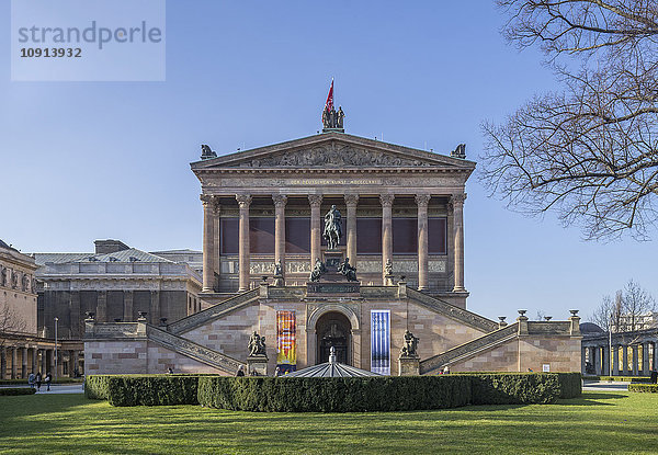 Deutschland  Berlin  Blick zur Alten Nationalgalerie