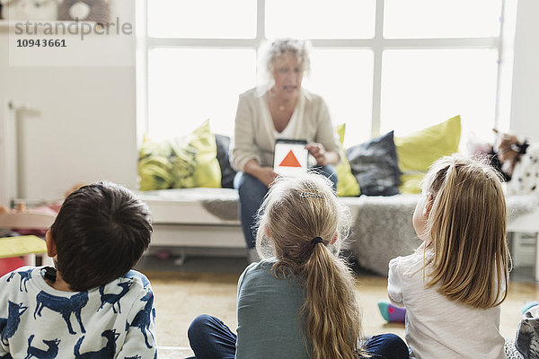 Oberlehrerin in der Kindertagesstätte