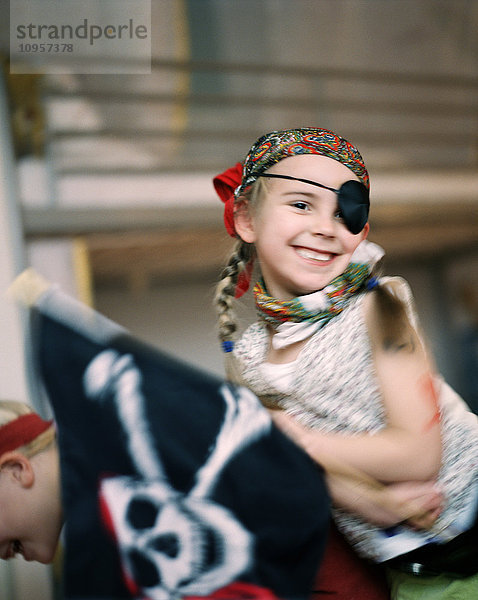 Als Piraten verkleidete Mädchen  Schweden.